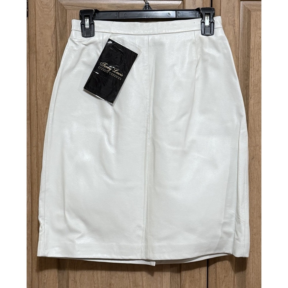 Vintage‎ Terry Lewis Classic Luxuries Leather Skirt Women's Size 6P White Lined